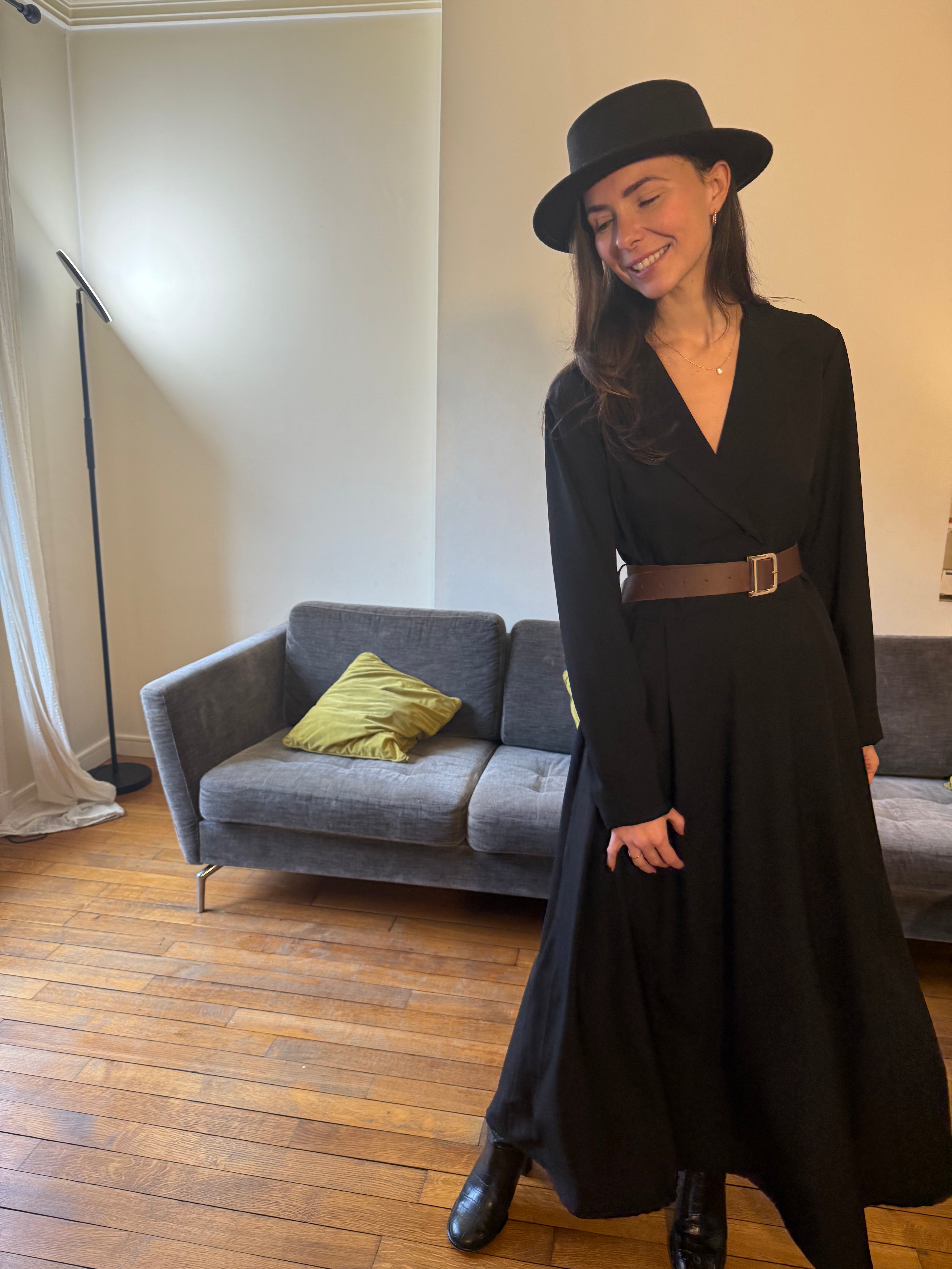 Robe Fania noir avec ceinture