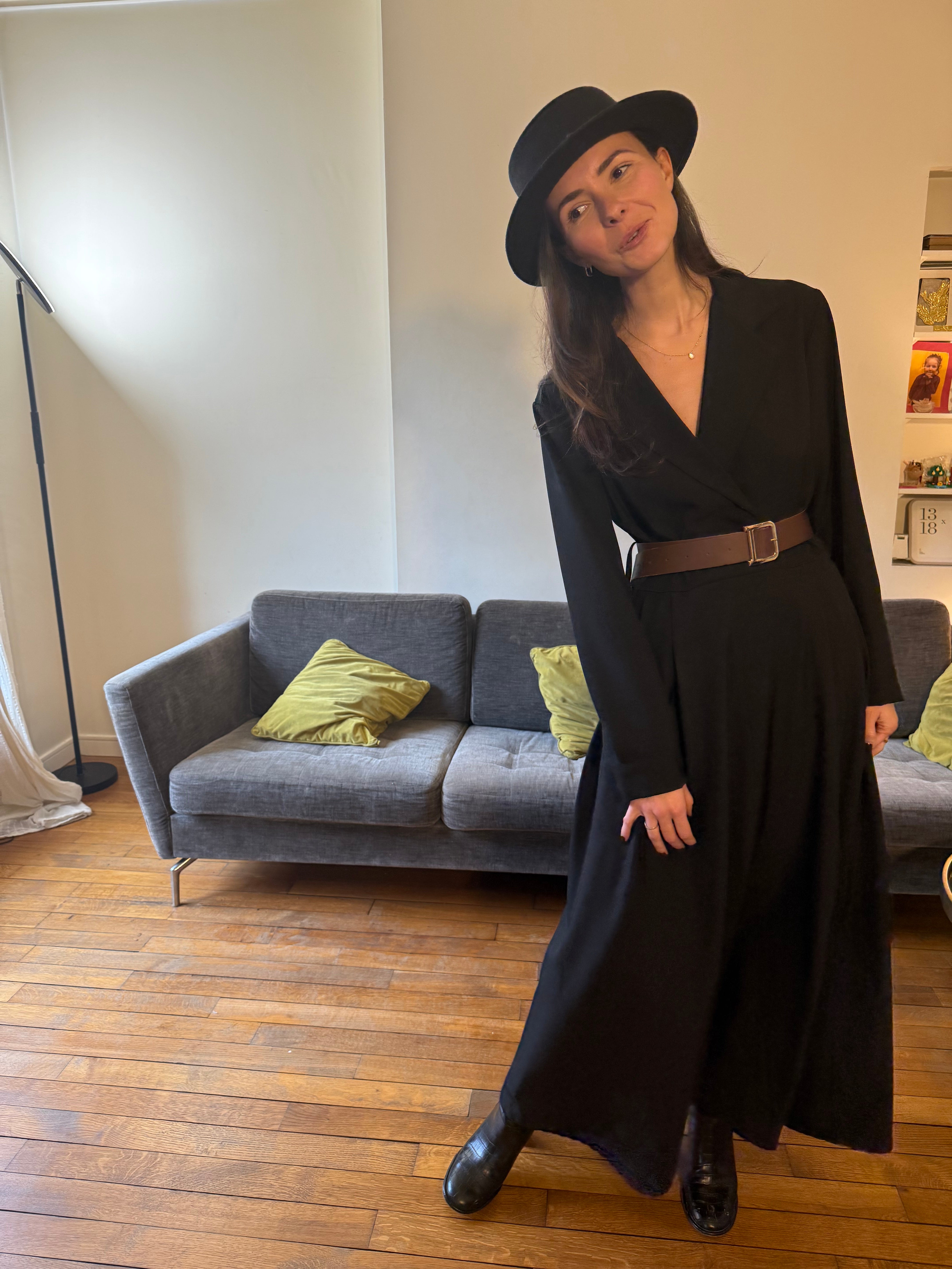 Robe Fania noir avec ceinture