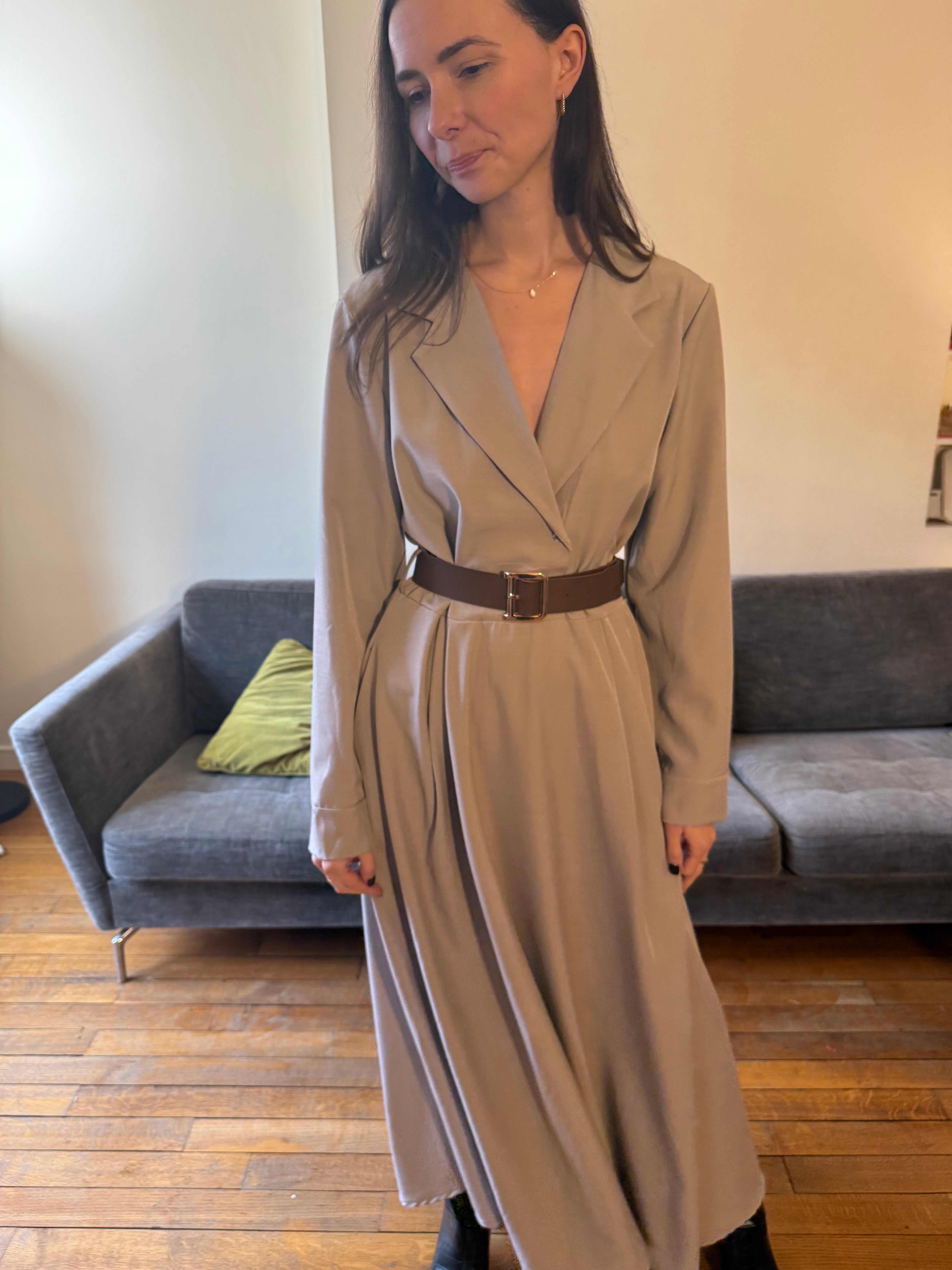 Robe Fania taupe  avec ceinture