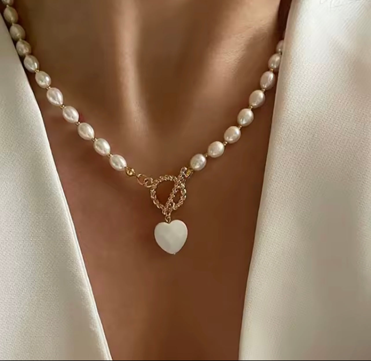 Collier Isa